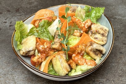 Salad with crispy eggplant and shrimp